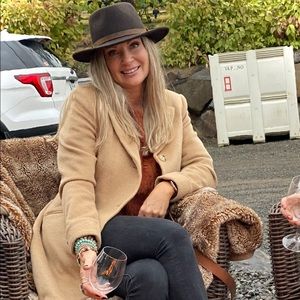 Meet your Posher, Heidi